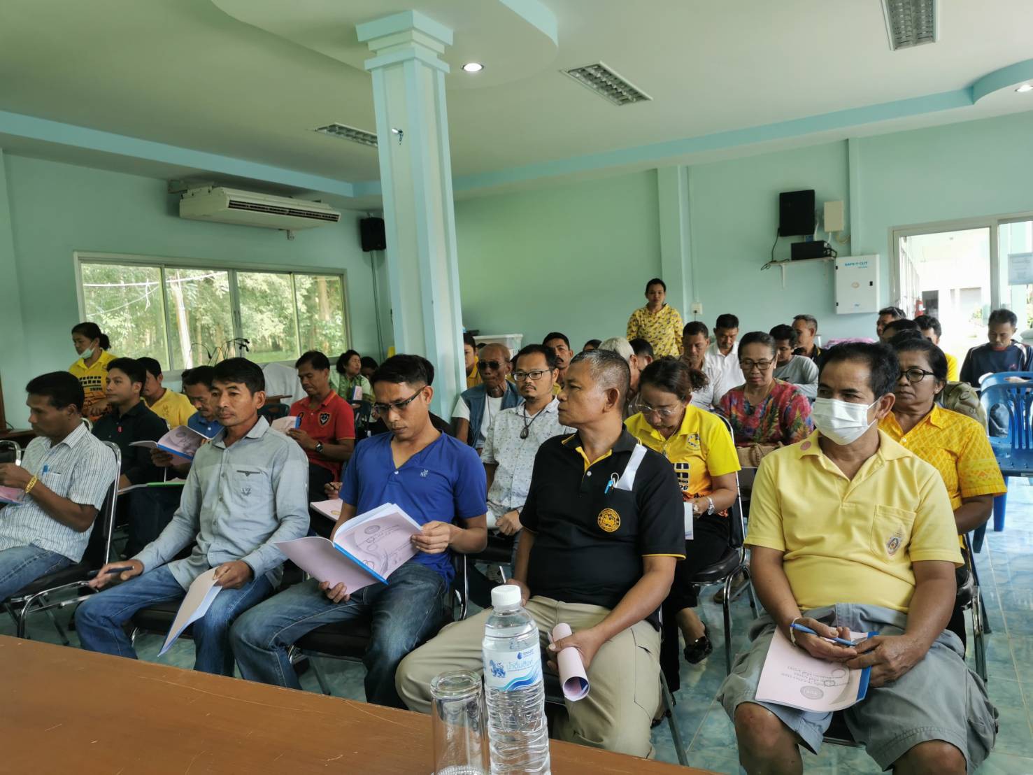ประชุมประชาคมท้องถิ่น เพื่อจัดทำแผนพัฒนาท้องถิ่นองค์การบริหารส่วนตำบลบางมะเดื่อ